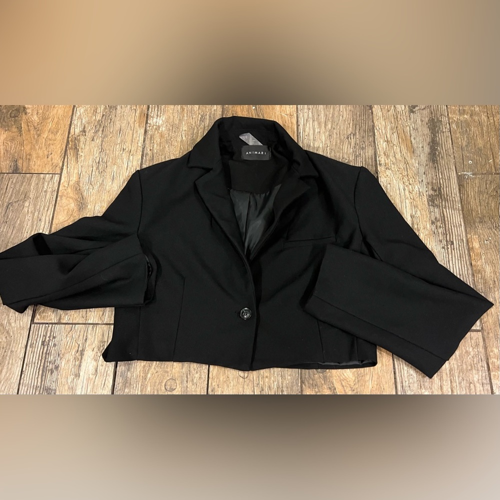 Animari size medium cropped black (dress) jacket (blazer)